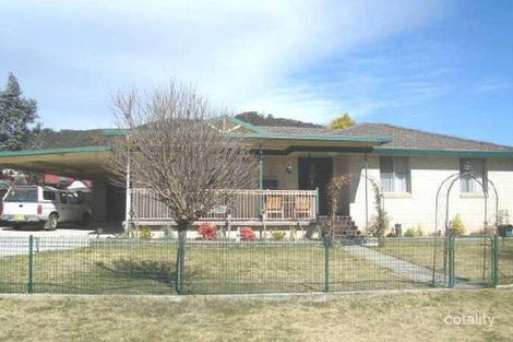 1 Maple Cres, Lithgow, NSW 2790