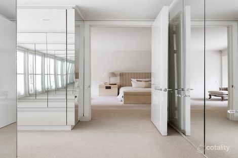 Property photo of 1/31 Irving Road Toorak VIC 3142