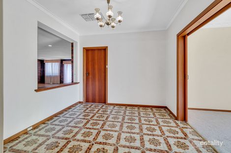 Property photo of 2 Steinbeck Place Spearwood WA 6163