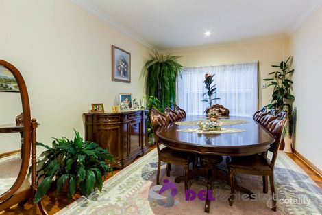 Property photo of 3 Pinto Close Endeavour Hills VIC 3802