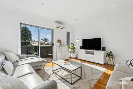 2/224 Spring St, Reservoir, VIC 3073