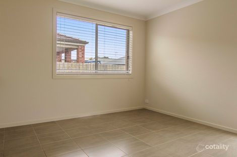 Property photo of 32 Sirrom Crescent Armstrong Creek VIC 3217