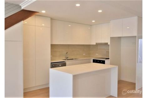 Property photo of 20 Evergreen View Robina QLD 4226