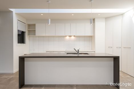 Property photo of 8 Yarrabing Lane Clifton Hill VIC 3068