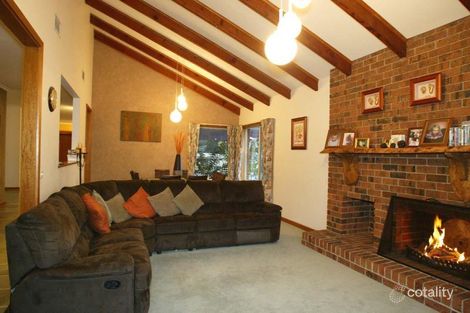 Property photo of 4 Jando Court Rowville VIC 3178