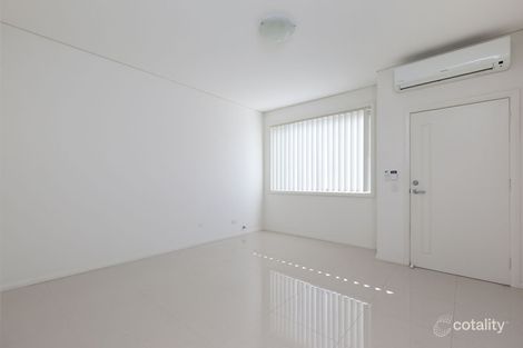 Property photo of 2/221A Waterworth Drive Mount Annan NSW 2567