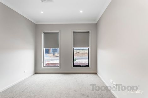 Property photo of 24 Angove Drive Blakeview SA 5114