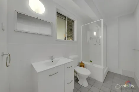 Property photo of 42 Latrobe Street Tannum Sands QLD 4680