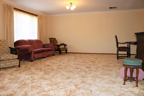 Property photo of 17 Keevil Drive Young NSW 2594