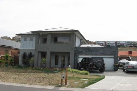 4 Adelaide Bvd, Gowanbrae, VIC 3043