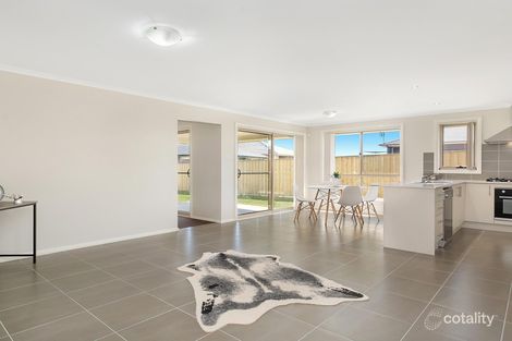 Property photo of 29 Sandpiper Circuit Aberglasslyn NSW 2320
