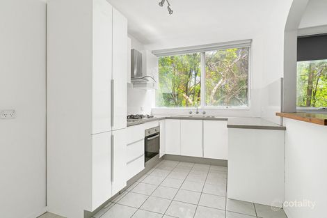 Property photo of 2/18 Charnwood Crescent St Kilda VIC 3182