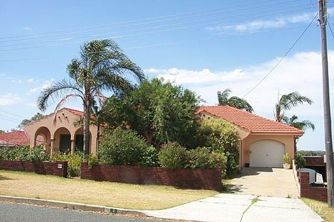 3 Caldwell St, Beaconsfield, WA 6162