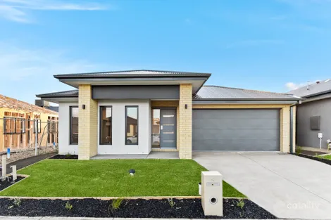 Property photo of 25 Patrobas Loop Cranbourne East VIC 3977