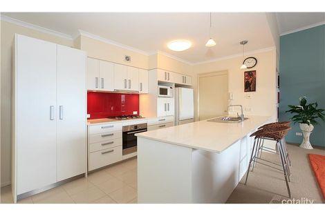 Property photo of 206/621 Wynnum Road Morningside QLD 4170