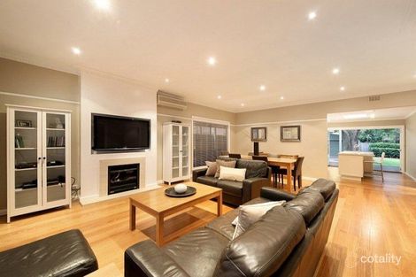 Property photo of 11 Dega Avenue Bentleigh East VIC 3165