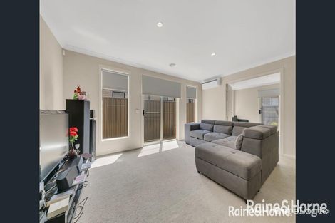 Property photo of 28 Felix Way Tarneit VIC 3029