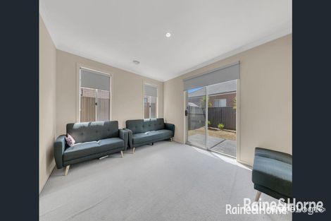 Property photo of 28 Felix Way Tarneit VIC 3029