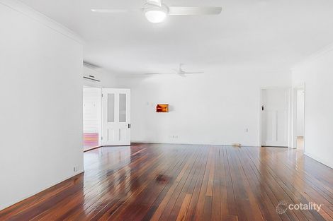 8 Weeroona St, Chermside, QLD 4032