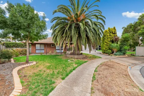 Property photo of 40 Kiely Avenue Werribee VIC 3030