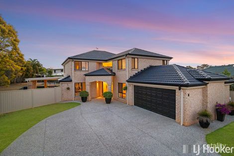 Property photo of 8 Eucalypt Place Ormiston QLD 4160