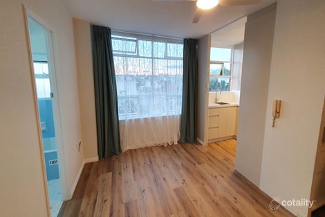 Property photo of 17/10 Barncleuth Square Elizabeth Bay NSW 2011