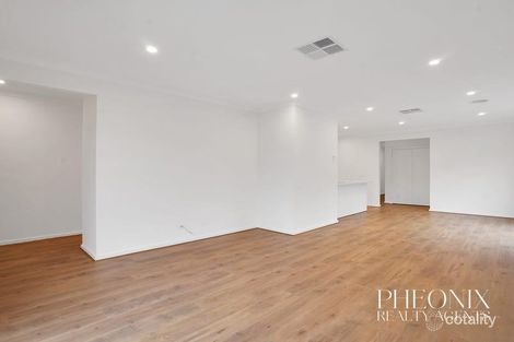 Property photo of 30 Stonefly Circuit Weir Views VIC 3338
