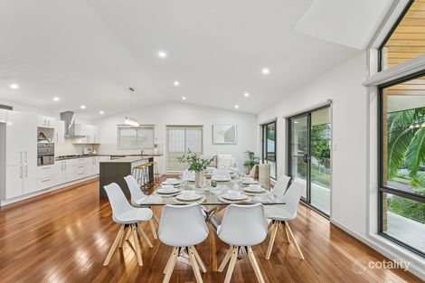 Property photo of 2 Seacres Close Wadalba NSW 2259