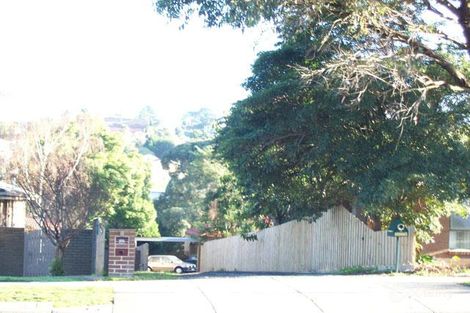 Property photo of 53 Monkhouse Drive Endeavour Hills VIC 3802
