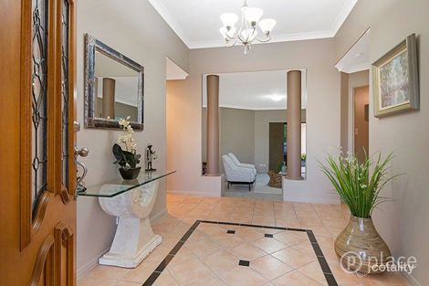 Property photo of 30 Victoria Crescent Parkinson QLD 4115