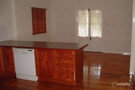 Property photo of 4 Aeroplane Street Cannon Hill QLD 4170