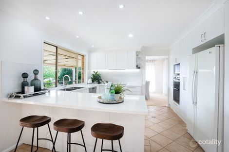 33 Oakmont Cres, Albany Creek, QLD 4035