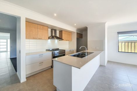 Property photo of 7 Raleigh Circuit Armstrong Creek VIC 3217