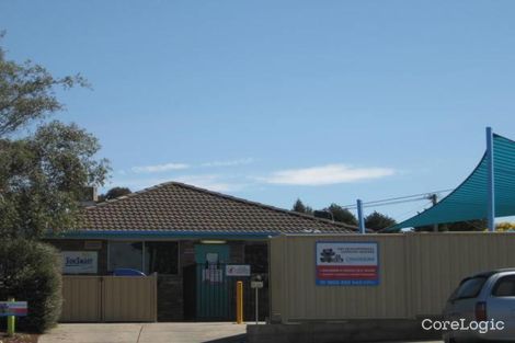Property photo of 16 Bridgewater Road Craigieburn VIC 3064