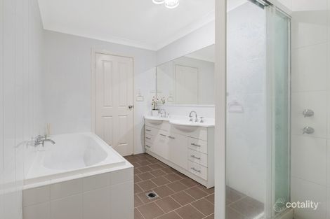 Property photo of 5 Figtree Place Casula NSW 2170