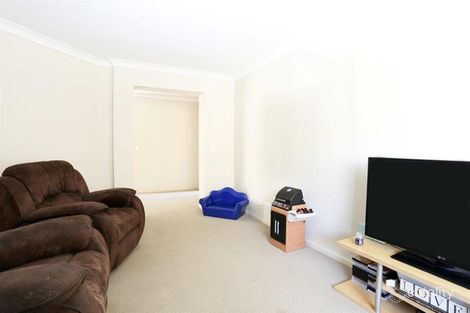 Property photo of 15 Diamond Circuit Rutherford NSW 2320