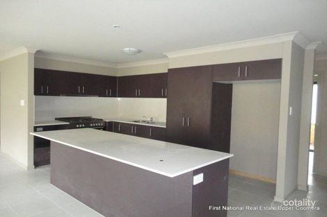 Property photo of 8 Stoney Creek Circuit Ormeau QLD 4208