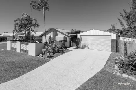 Property photo of 61 Summer Way Tin Can Bay QLD 4580