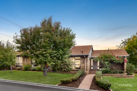 Property photo of 42 McMurtry Way Frankston VIC 3199