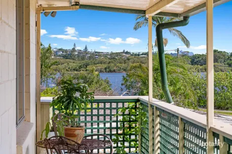Property photo of 10 Lighthouse Parade Fingal Head NSW 2487