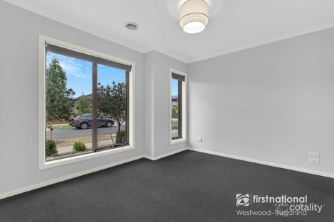 Property photo of 8 Bandicoot Loop Tarneit VIC 3029