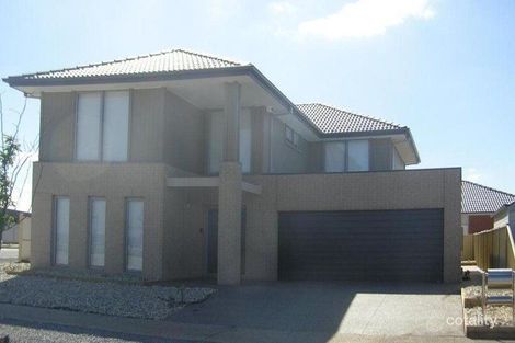 43 Holland Way, Caroline Springs, VIC 3023