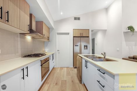 Property photo of 60 Rowling Street Fraser Rise VIC 3336