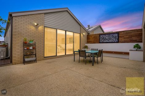 Property photo of 60 Rowling Street Fraser Rise VIC 3336