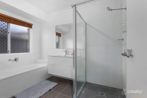 Property photo of 9 Hyperno Close Raceview QLD 4305