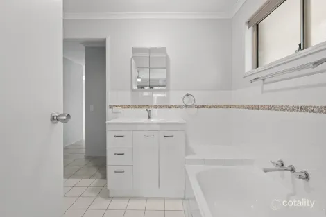 Property photo of 45 Broadway Drive Oxenford QLD 4210