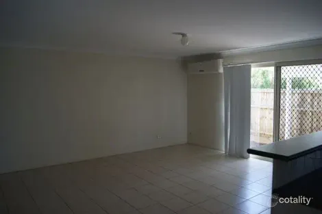 Property photo of 2/52 Amity Drive Rothwell QLD 4022