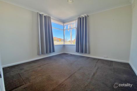 Property photo of 19 Elizabeth Street Young NSW 2594