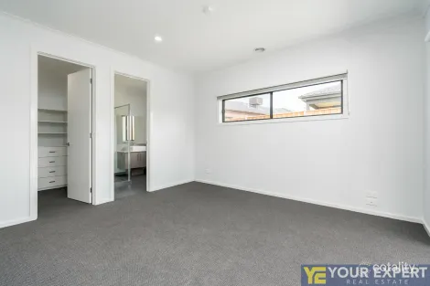 17 Kenyan Ave, Clyde, VIC 3978