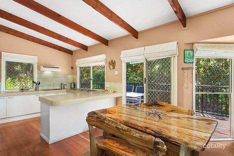 Property photo of 16 Bindoon Close Elanora QLD 4221